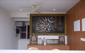 Sri Guru Hotel 5*